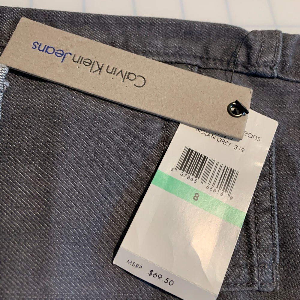 Calvin Klein Slim BoyFriend Women’s, Nolan Gray 319, Size 8, Jeans - Picture 2 of 12